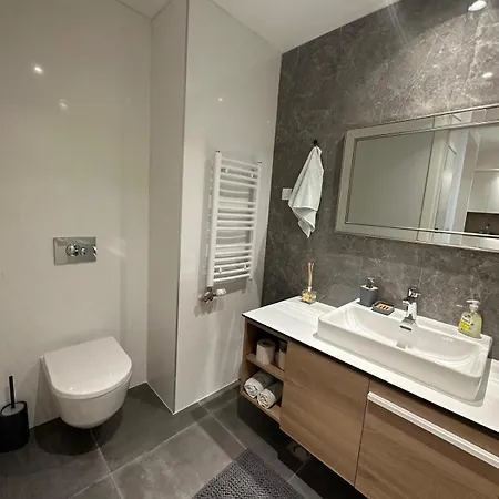 아파트 The Gates Apartmaents